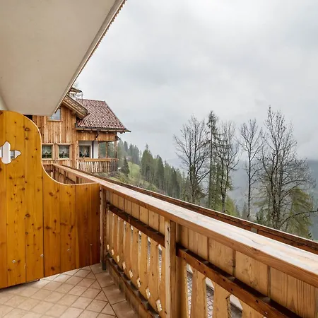 Mirabell Appartement Livinallongo Del Col Di Lana