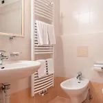 Mirabell Apartman *